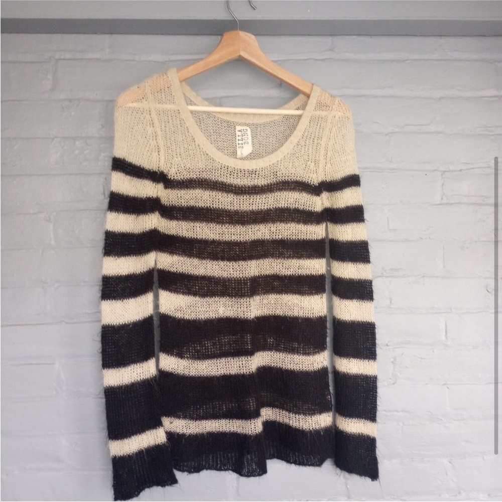 Billabong sweater